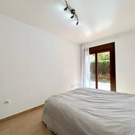 Beautiful 2-bedroom Frontline