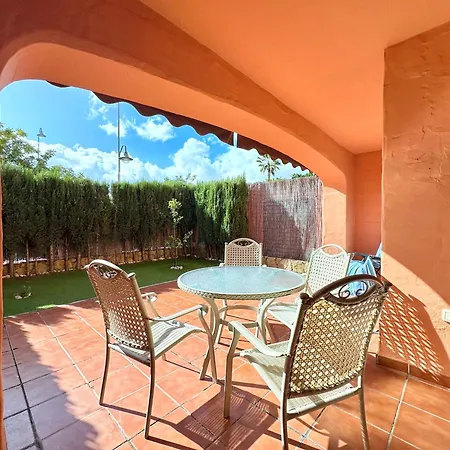 Beautiful 2-bedroom Frontline Estepona