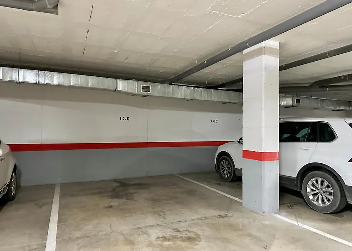 Daire Beautiful 2-bedroom Frontline